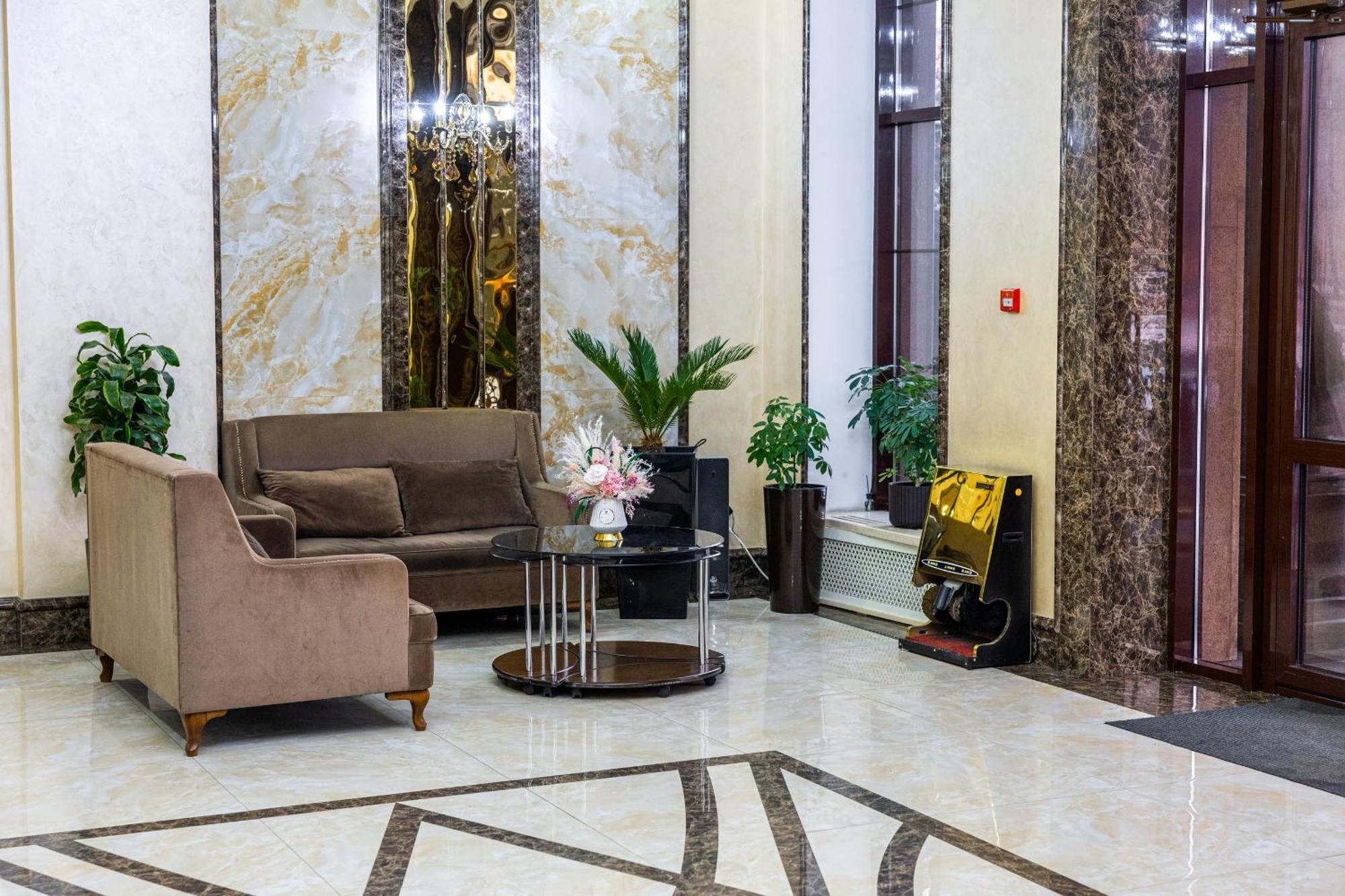Plaza Hotel אלמטי מראה חיצוני תמונה