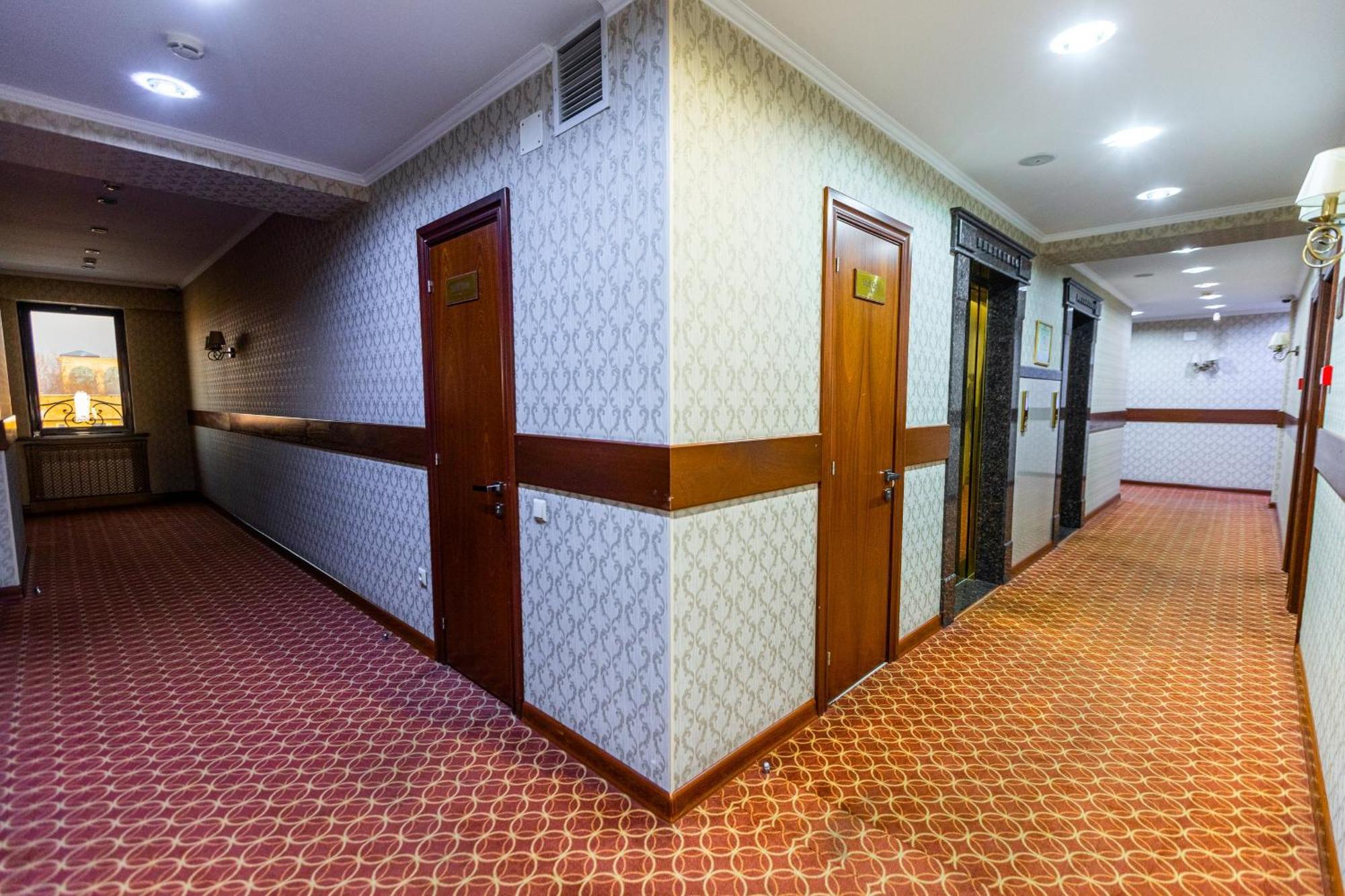 Plaza Hotel אלמטי מראה חיצוני תמונה