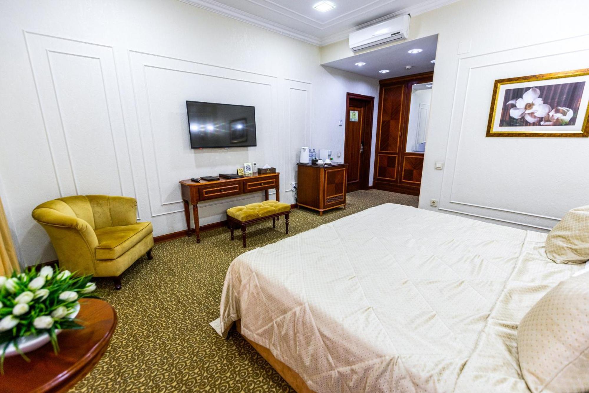 Plaza Hotel אלמטי חדר תמונה